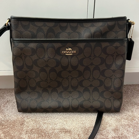 COACH BAG | Leather | Brown Color | Crossbody | BRAND NEW NEVER USED - Picture 1 of 4